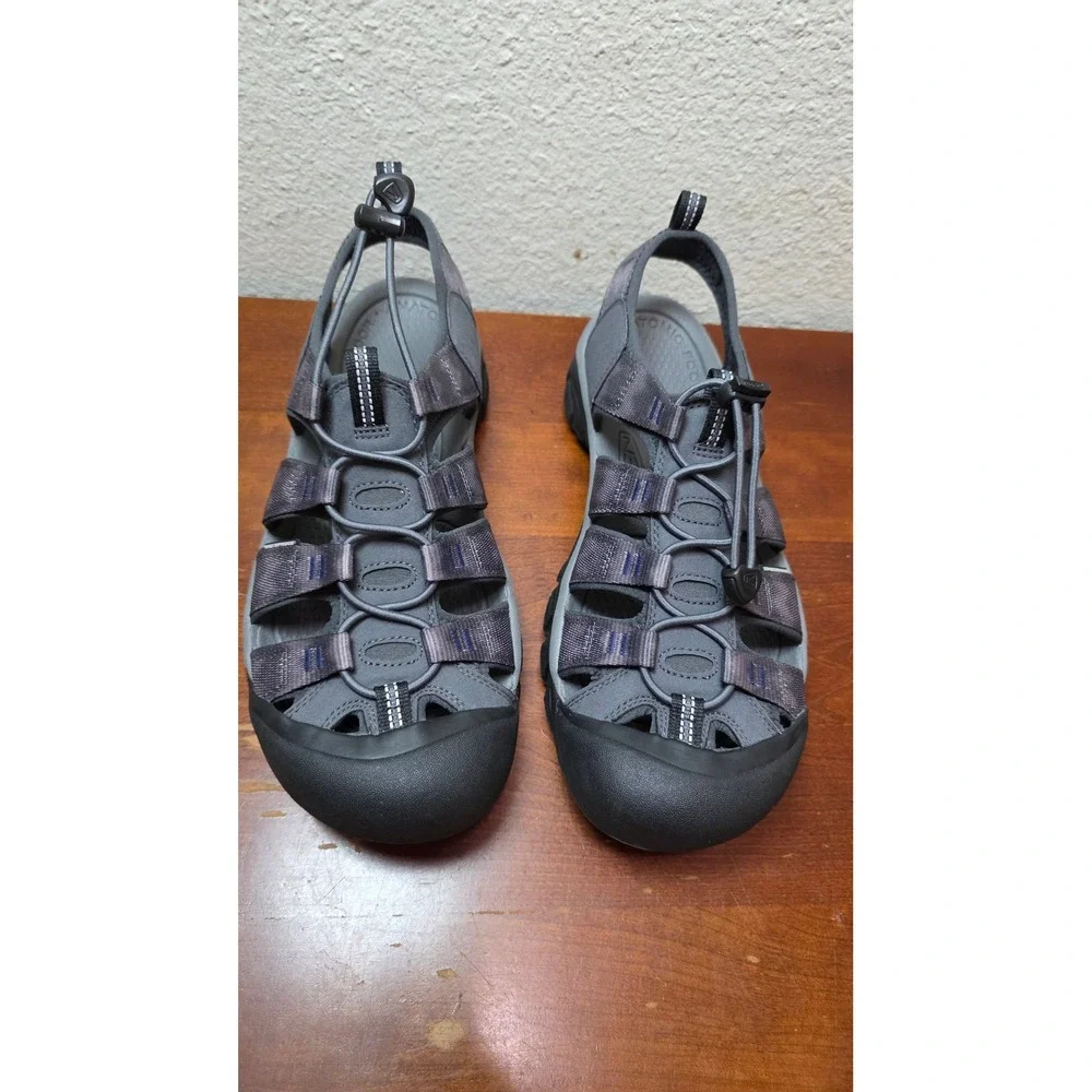NWOT Keen Clearwater CNX‎ Sandals Mens 11.5 Grey Waterproof Hiking Fisherman Out